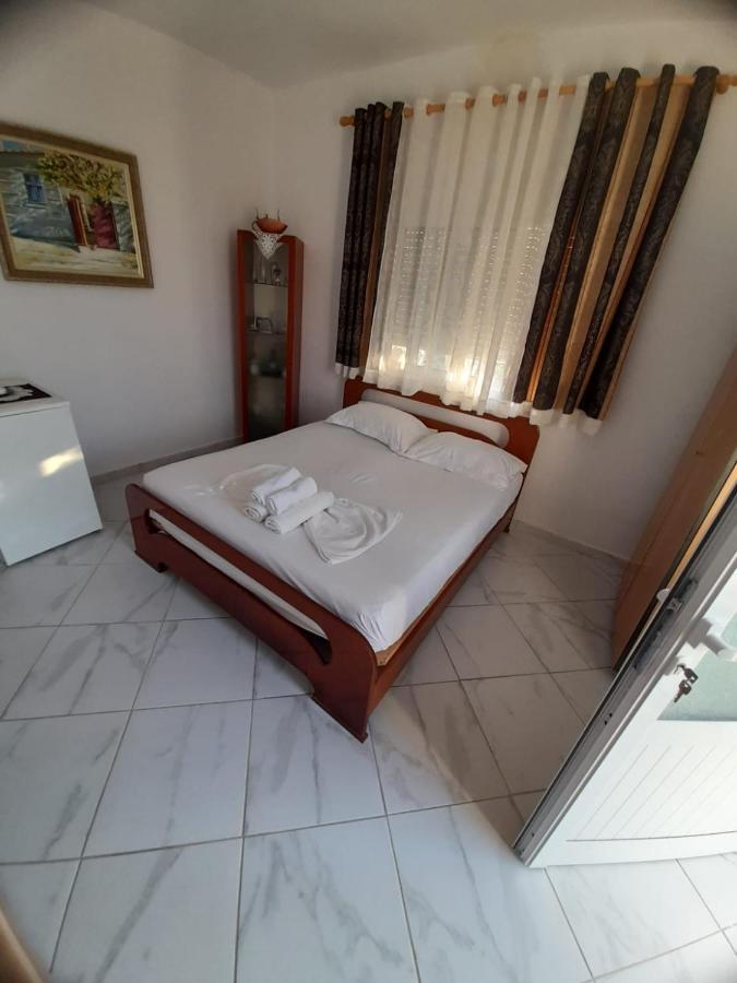 Rey Garden 2 Hotel Vlorë Buitenkant foto