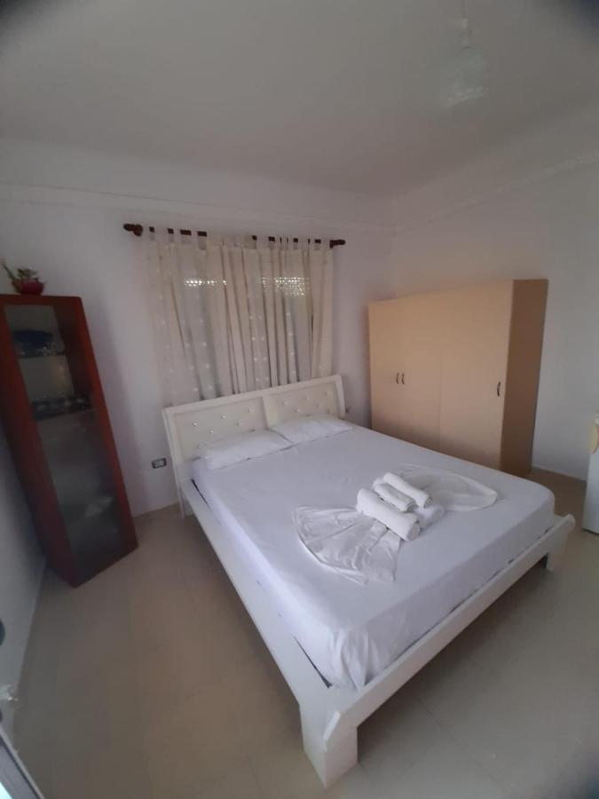 Rey Garden 2 Hotel Vlorë Buitenkant foto