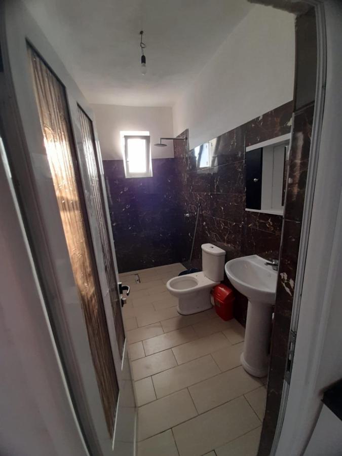 Rey Garden 2 Hotel Vlorë Buitenkant foto
