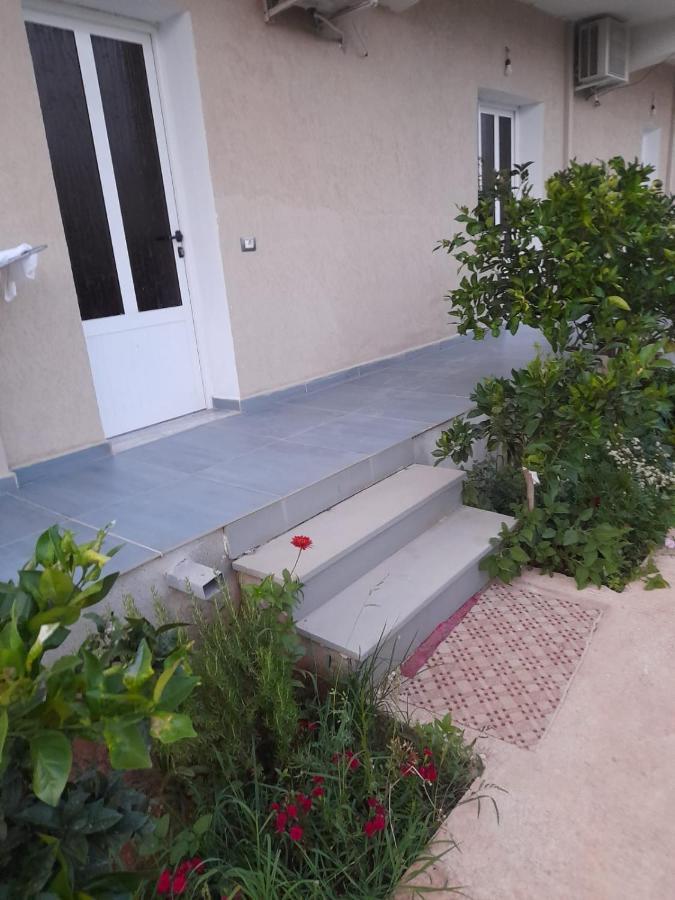 Rey Garden 2 Hotel Vlorë Buitenkant foto